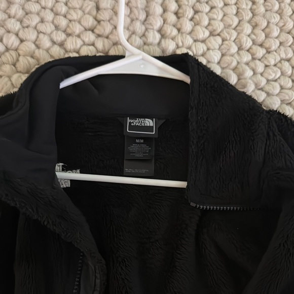 The North Face Women's Black Jacket - Picture 2 of 3